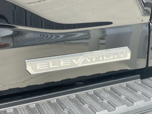 2026 GMC Sierra 1500 Elevation, schwarz, 1 km, Import Kanada — Foto 7 z 20