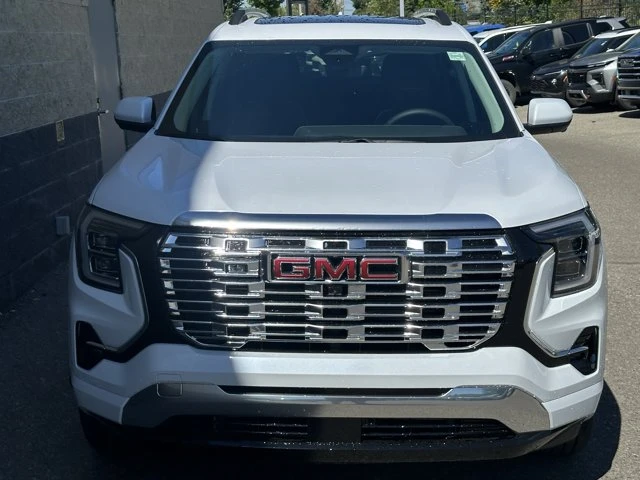 2027 GMC Terrain AWD Denali, weiß, 4 km, Import Kanada — Foto 2 z 20