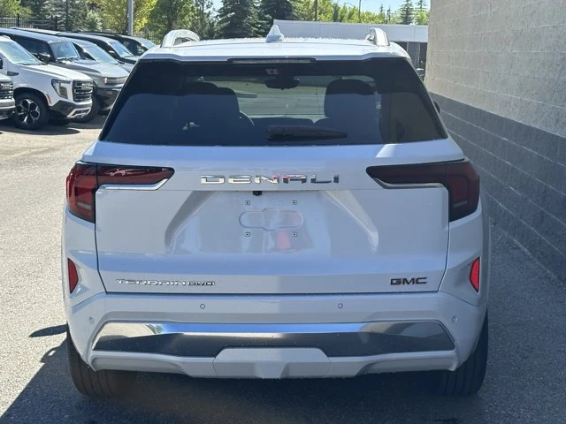 2027 GMC Terrain AWD Denali, weiß, 4 km, Import Kanada — Foto 5 z 20