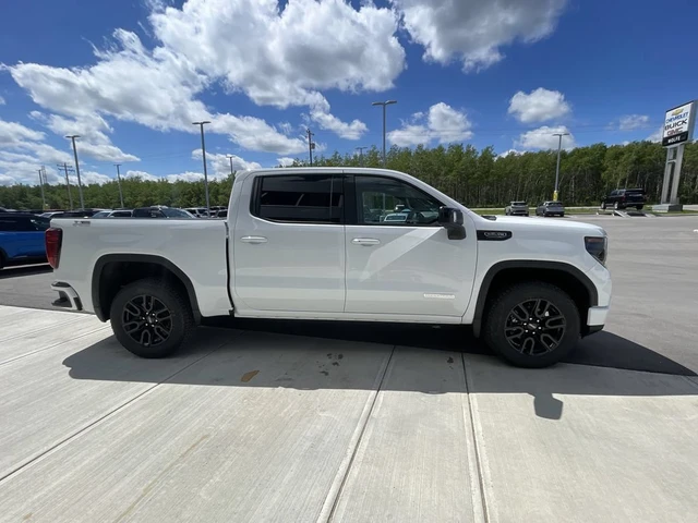 2026 GMC Sierra 1500 Elevation, weiß, 1 km, Import Kanada — Foto 10 z 20