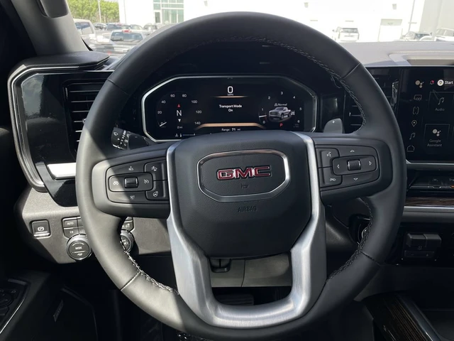 2026 GMC Sierra 1500 Elevation, weiß, 1 km, Import Kanada — Foto 16 z 20