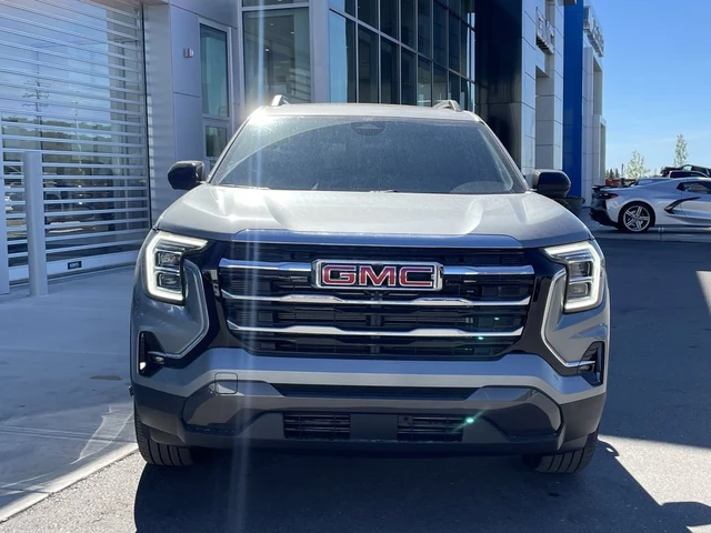 2027 GMC Terrain AWD Elevation, silber, 5 km, Import Kanada — Foto 2 z 20