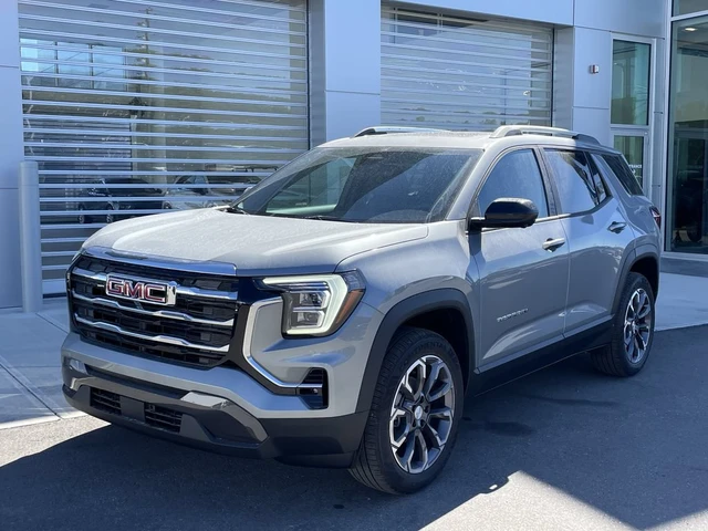 2027 GMC Terrain AWD Elevation, silber, 5 km, Import Kanada — Foto 4 z 20
