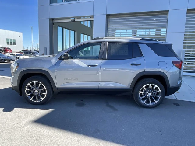 2027 GMC Terrain AWD Elevation, silber, 5 km, Import Kanada — Foto 5 z 20