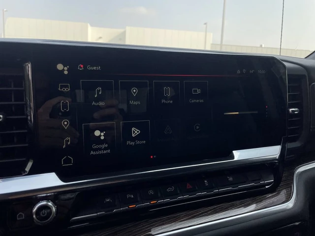2026 GMC Sierra 1500 Elevation, schwarz, 1 km, Import Kanada — Foto 16 z 20