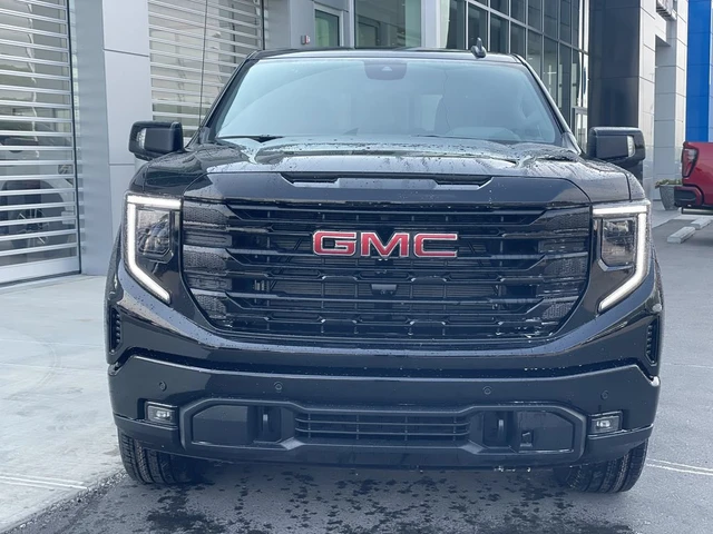 2026 GMC Sierra 1500 Elevation, schwarz, 1 km, Import Kanada — Foto 2 z 20