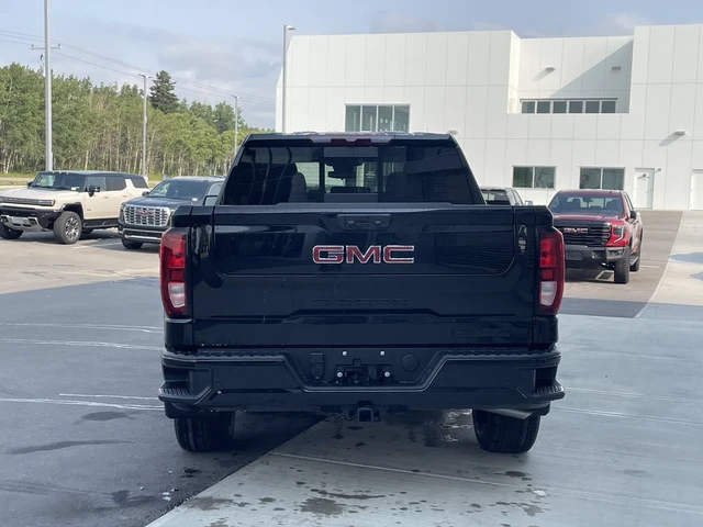 2026 GMC Sierra 1500 Elevation, schwarz, 1 km, Import Kanada — Foto 8 z 20