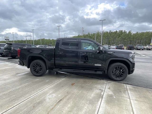 2026 GMC Sierra 1500 Elevation, schwarz, 1 km, Import Kanada — Foto 10 z 20