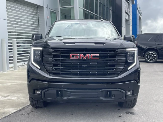 2026 GMC Sierra 1500 Elevation, schwarz, 1 km, Import Kanada — Foto 2 z 20