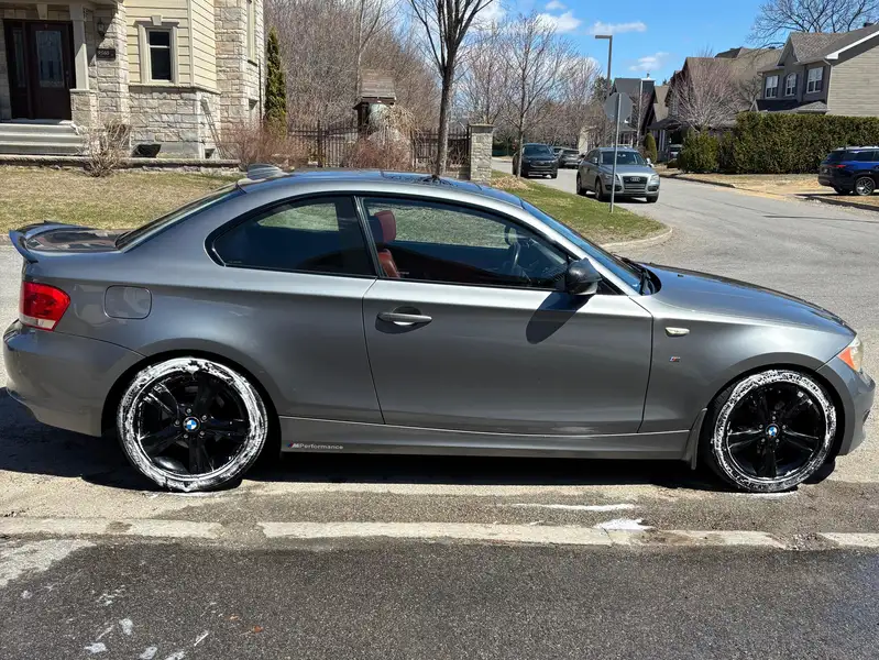 2012 BMW 1 Series, grau, 172.000 km, Import Kanada — Foto 1
