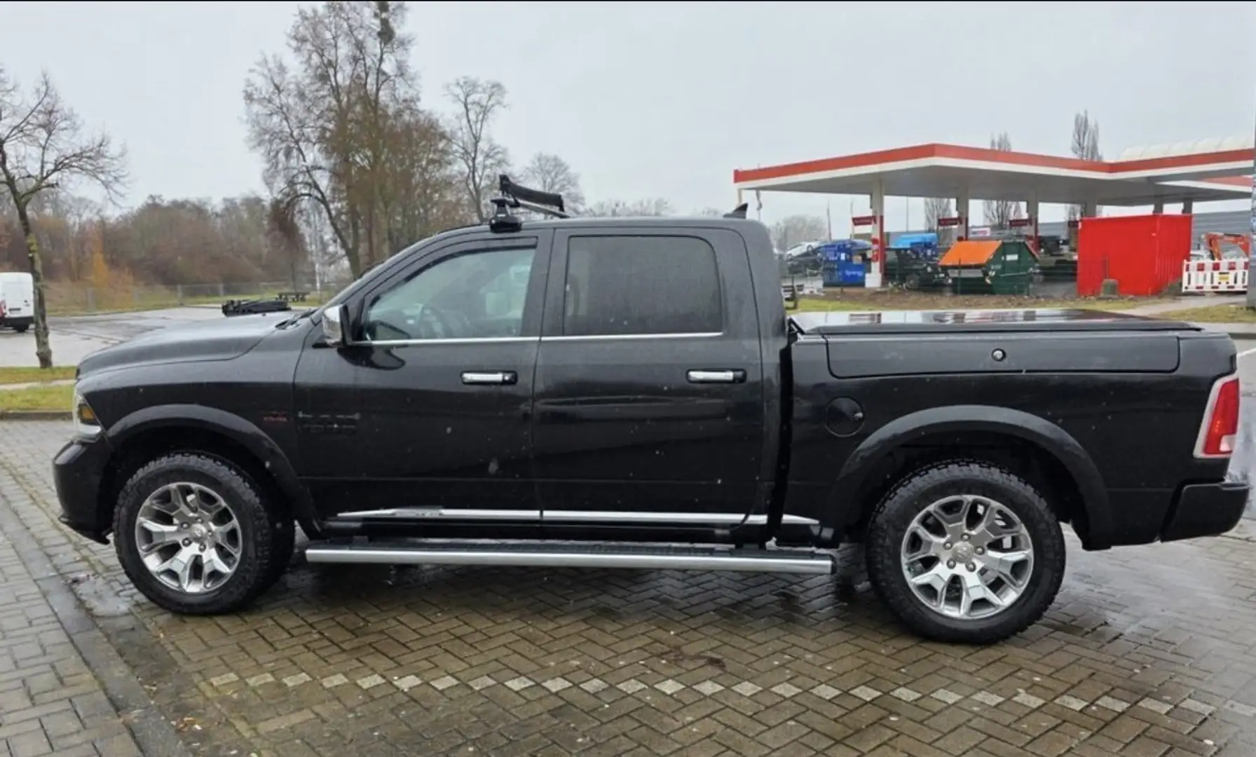 2017 RAM 1500, 148.999 km, Deutschland — Foto 2 z 10