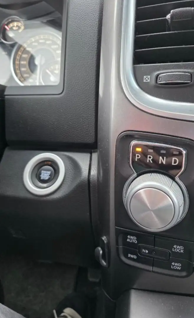 2017 RAM 1500, 148.999 km, Deutschland — Foto 7 z 10