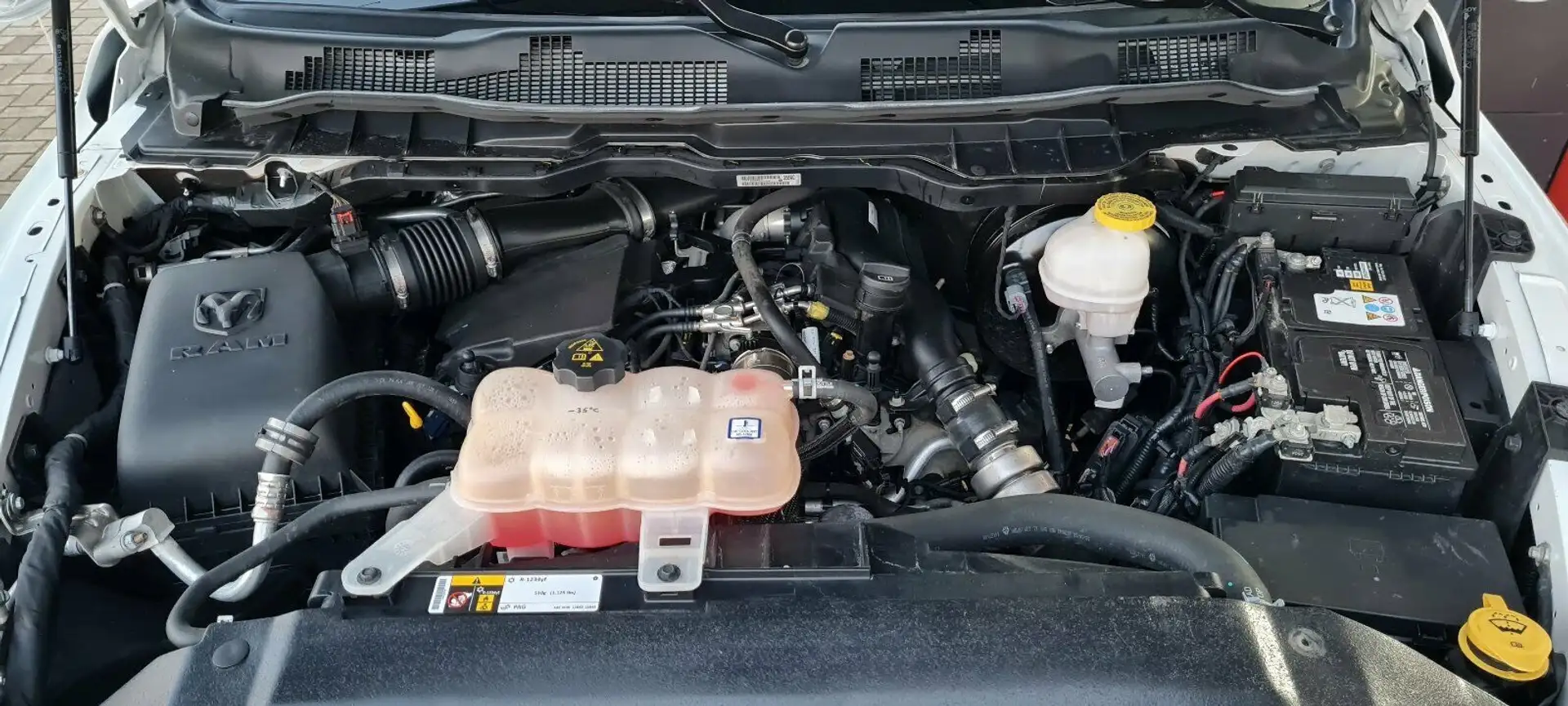 2019 RAM 1500, 63.500 km, Deutschland — Foto 10 z 10