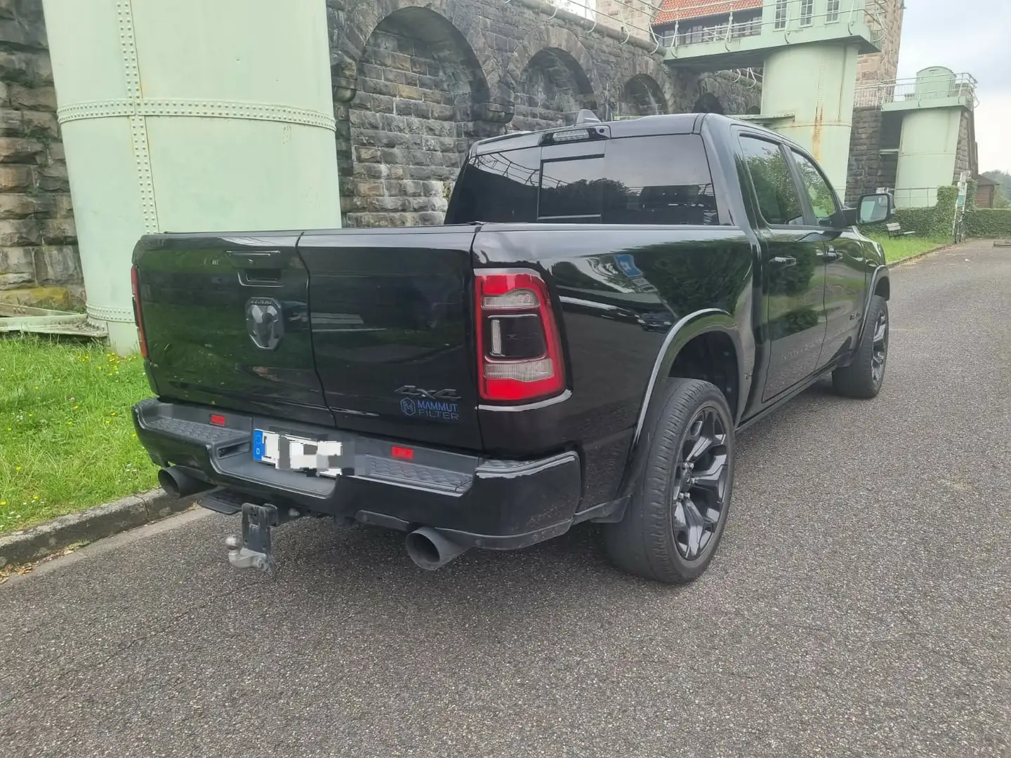 2021 RAM 1500, 82.500 km, Deutschland — Foto 2 z 12