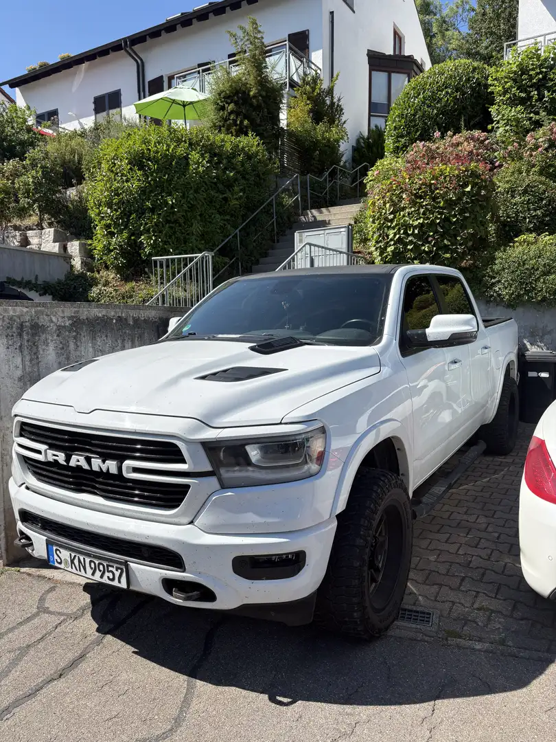 2020 RAM 1500, 173.000 km, Deutschland — Foto 1
