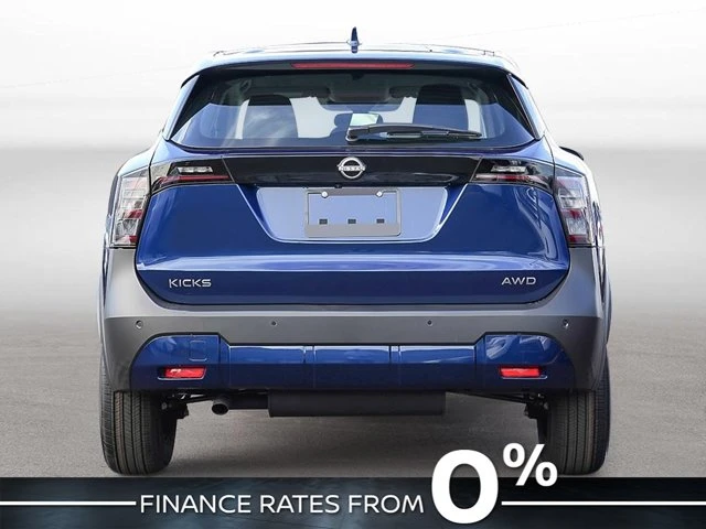 2026 Nissan Kicks, blau, 10 km, Import Kanada — Foto 5 z 20