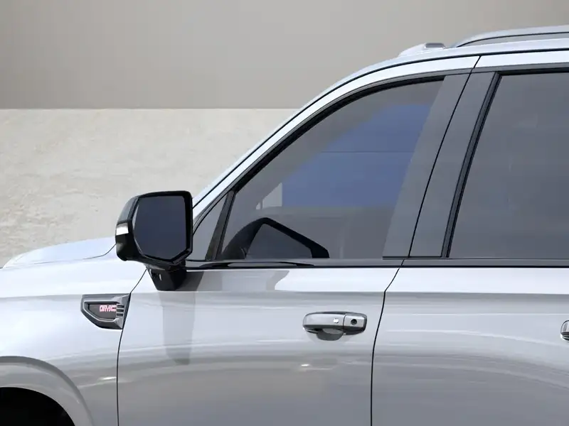 2026 GMC Yukon AT4, silber, 0 km, Import Kanada — Foto 12 z 12
