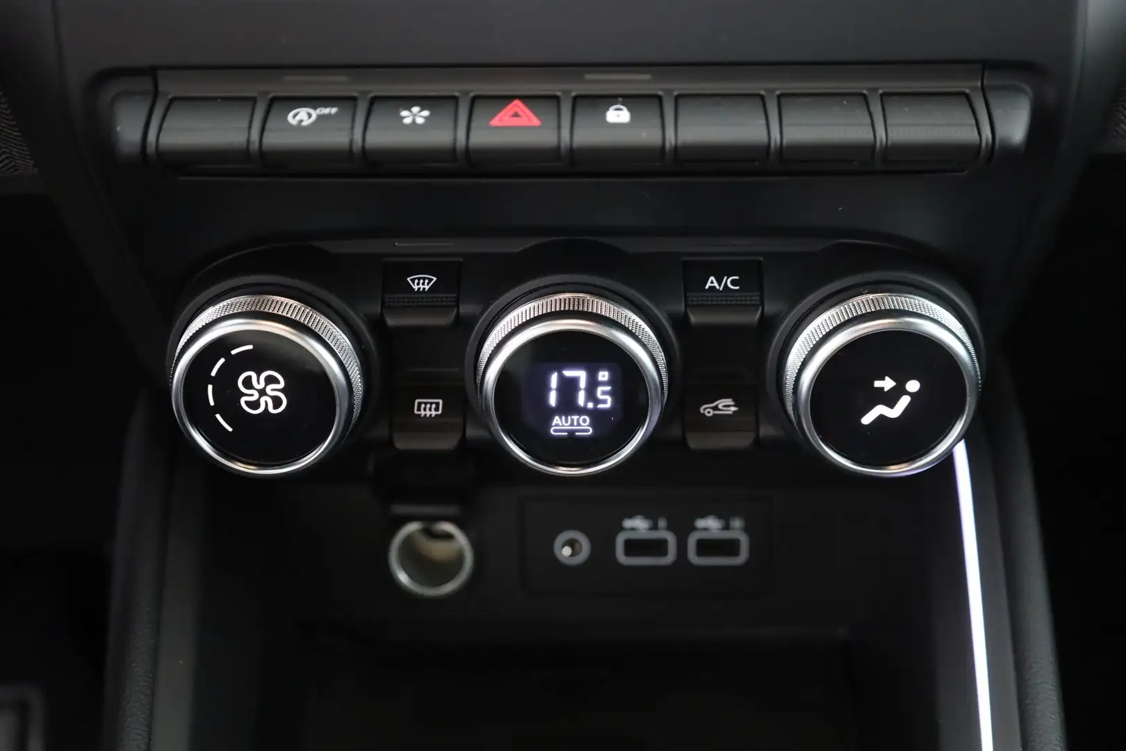 2026 Renault Clio, 4 km, Deutschland — Foto 12 z 12
