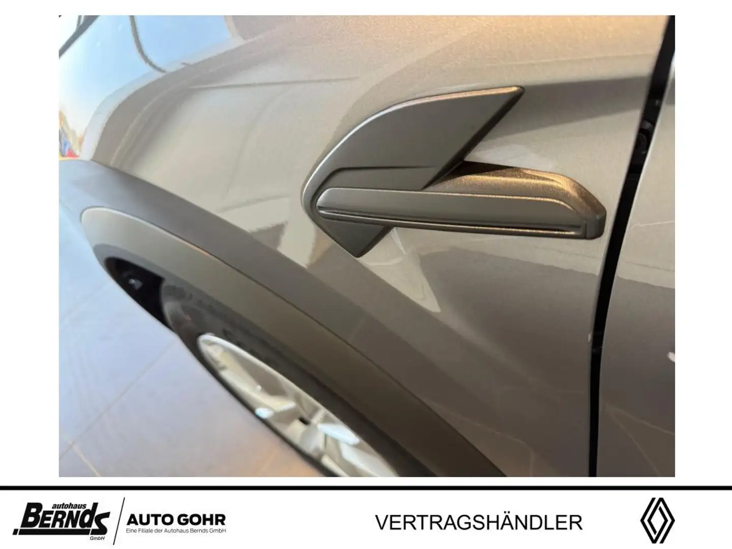 2026 Renault Captur, 4 km, Deutschland — Foto 10 z 12