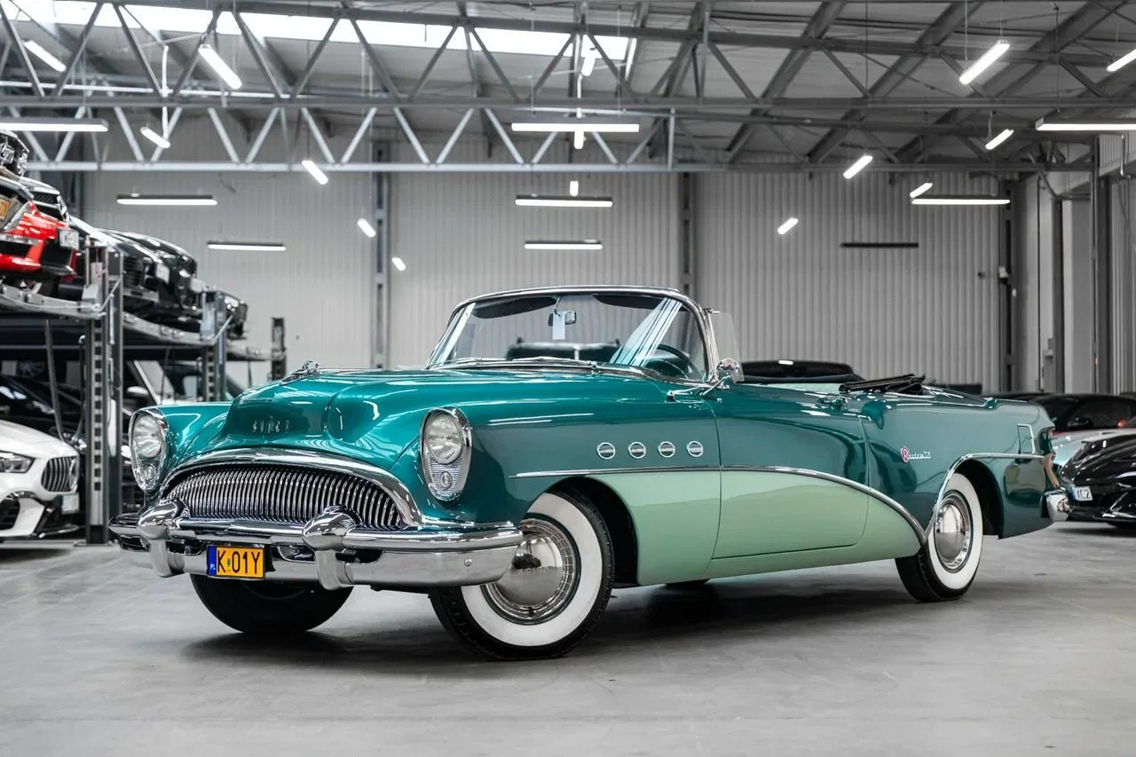 1954 Buick Roadmaster, 74 km, Polen — Foto 1