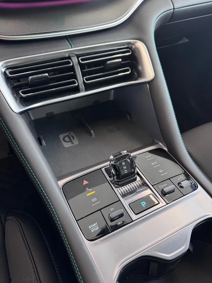 2026 BYD Seal U, 1 km, Polen — Foto 11 z 23
