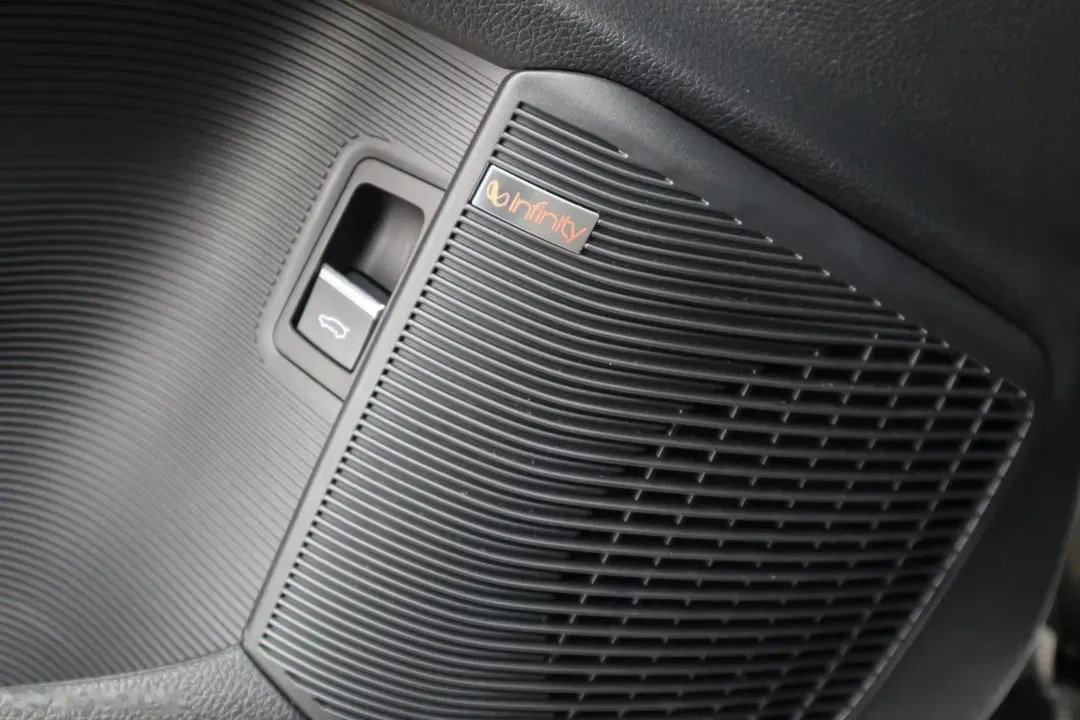 2026 BYD Seal U, 1 km, Polen — Foto 15 z 30