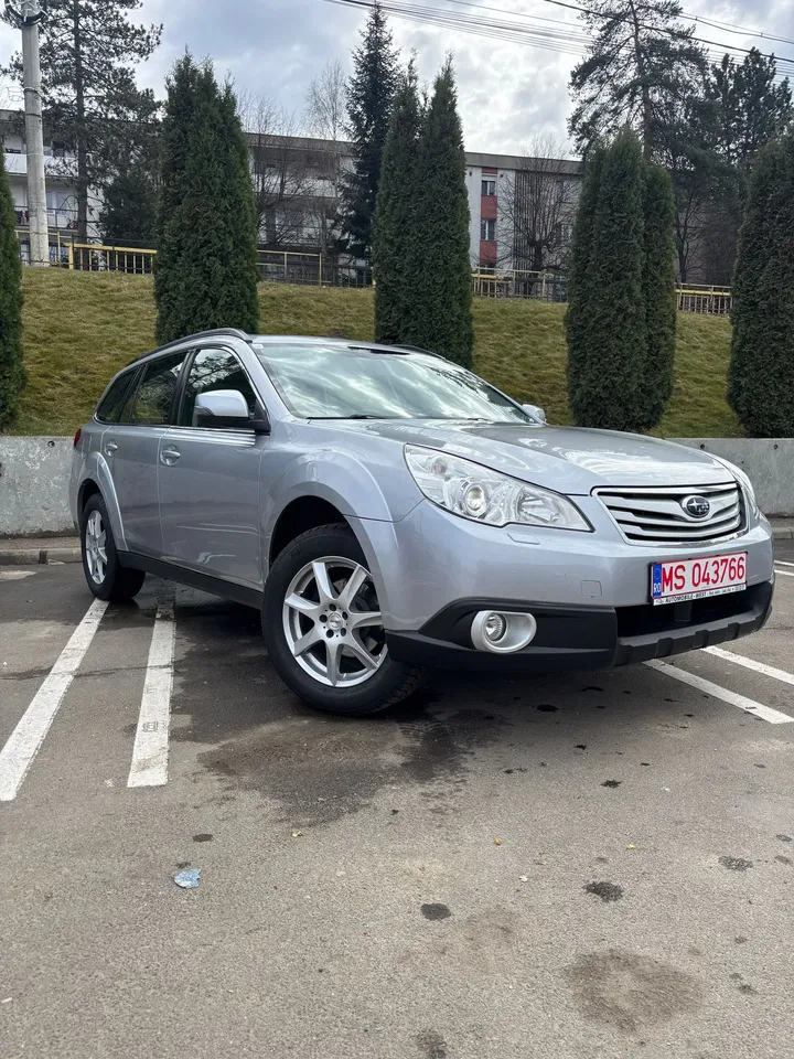 2012 Subaru Outback, 210.000 km, Rumänien — Foto 1