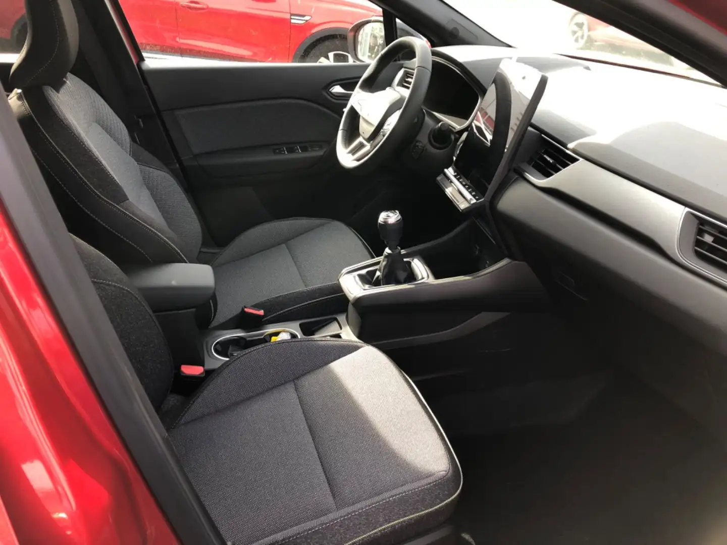 2026 Renault Captur, 3 km, Deutschland — Foto 2 z 12