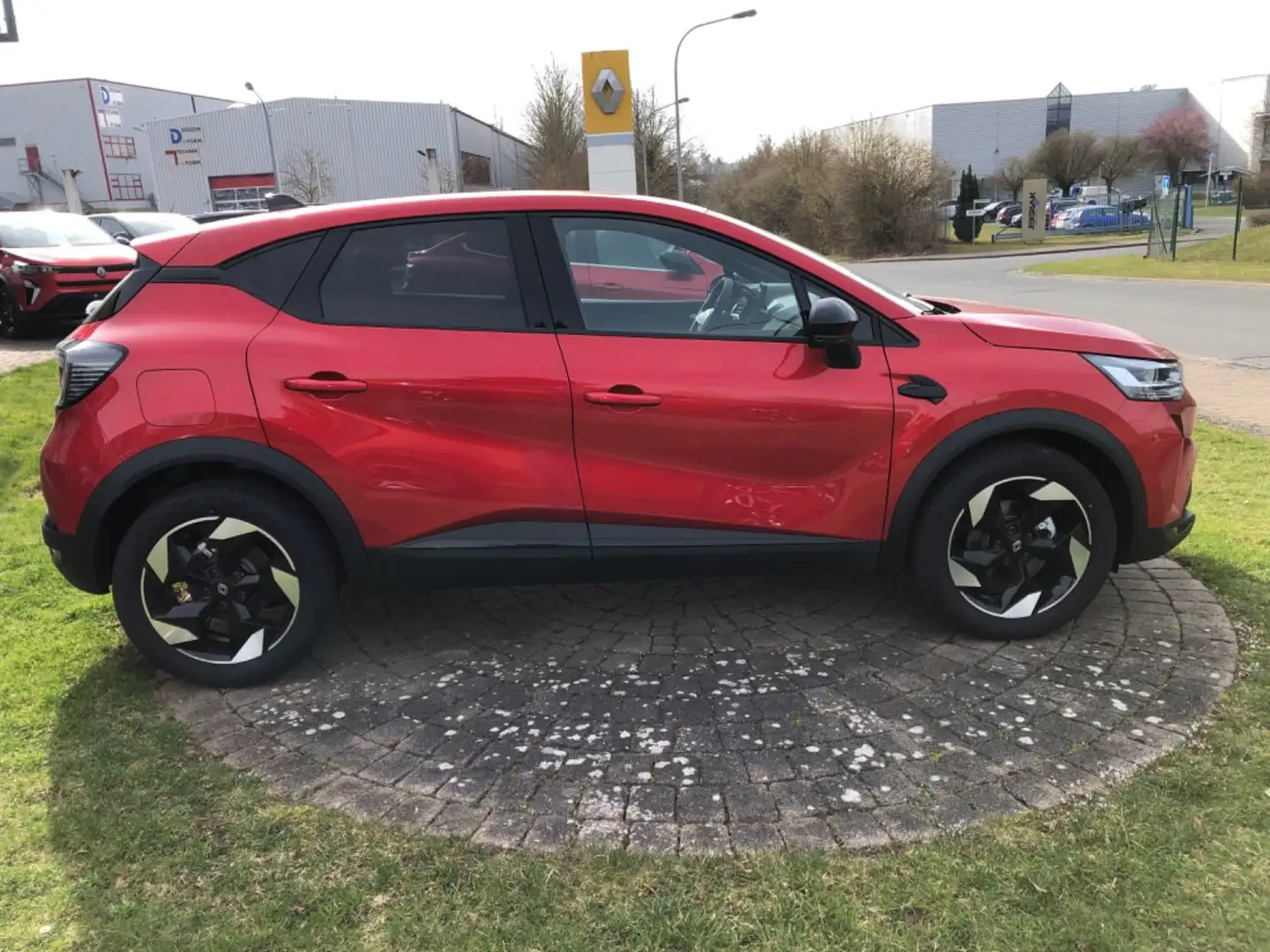 2026 Renault Captur, 3 km, Deutschland — Foto 7 z 12
