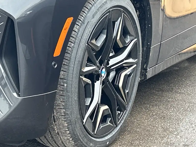 2026 BMW iX, grau, 90 km, Import Kanada — Foto 5 z 5