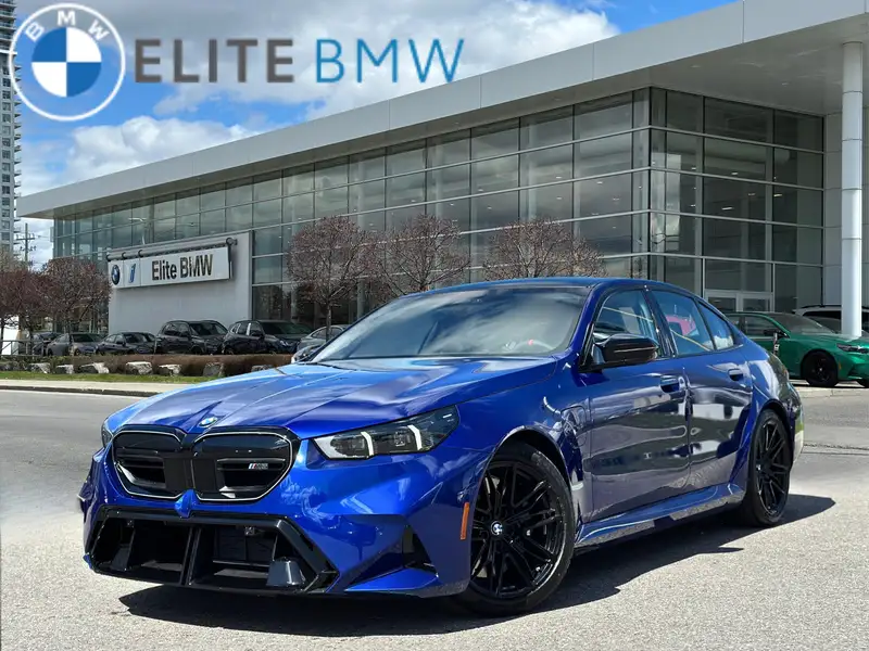 2027 BMW M5 BASE, blau, 90 km, Import Kanada — Foto 1