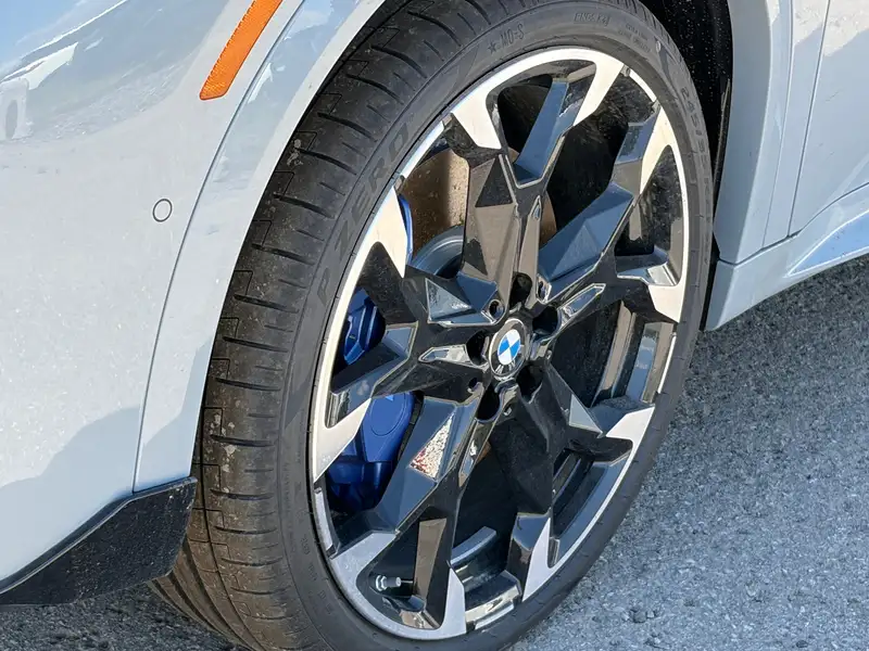 2027 BMW X2, grau, 90 km, Import Kanada — Foto 5 z 5