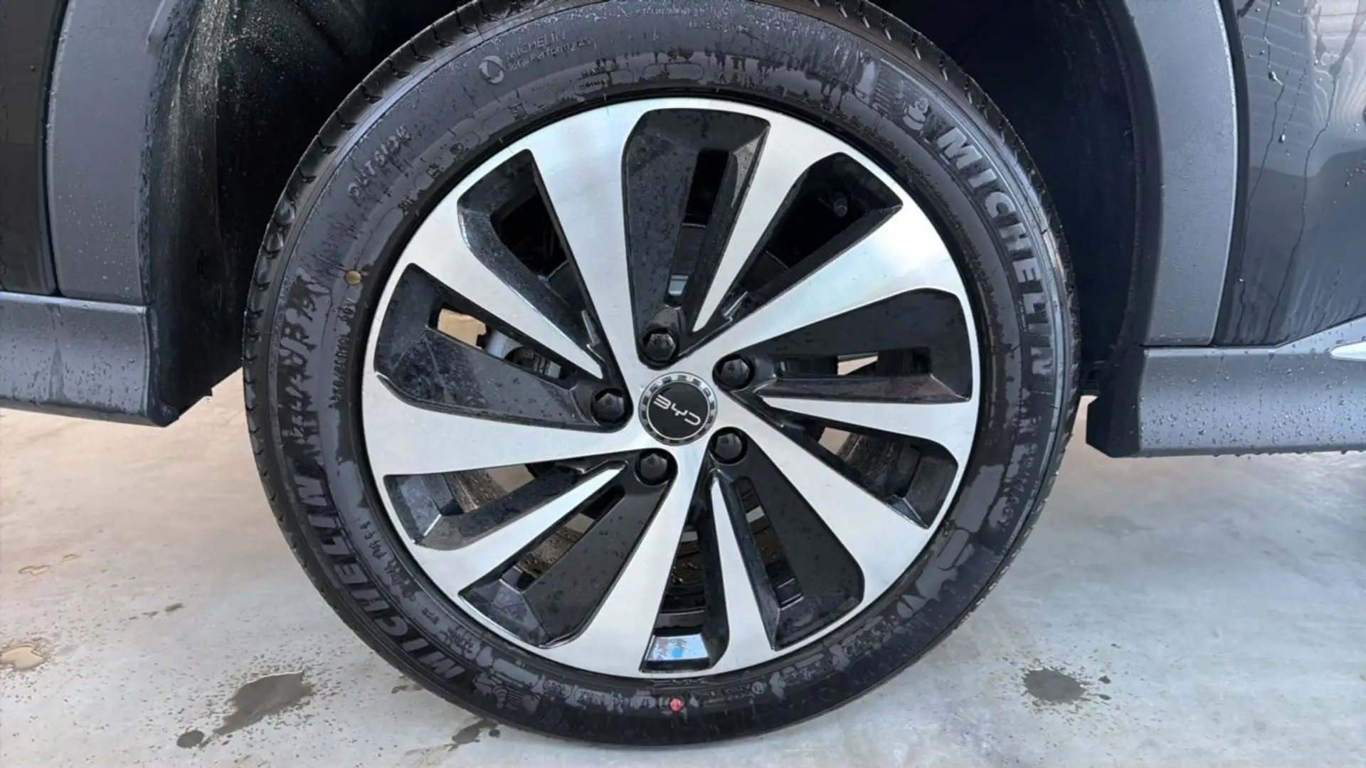 2026 BYD Seal U, 10 km, Österreich — Foto 7 z 12
