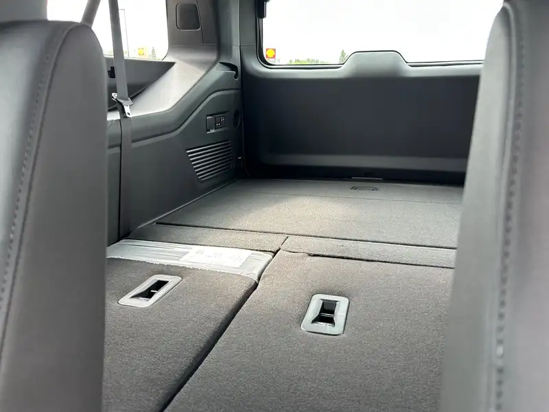 2026 GMC Yukon Elevation, weiß, 0 km, Import Kanada — Foto 6 z 12