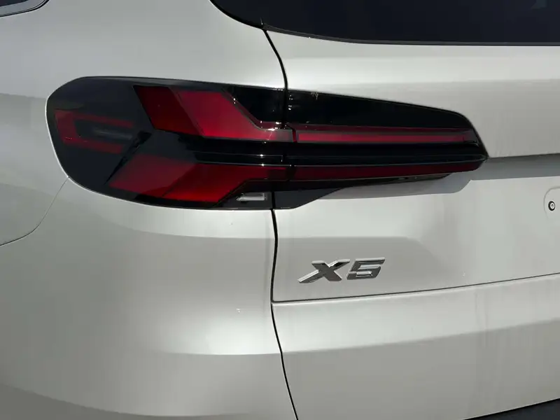 2026 BMW X5, weiß, 90 km, Import Kanada — Foto 4 z 5