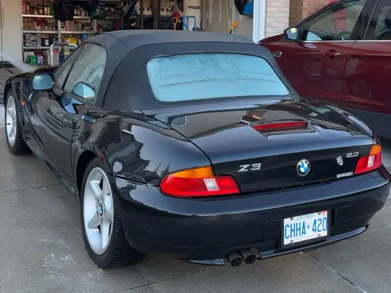 1999 BMW Z3, schwarz, 139.000 km, Import Kanada — Foto 3 z 9