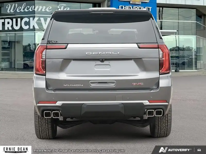 2026 GMC Yukon Denali, silber, 0 km, Import Kanada — Foto 5 z 12