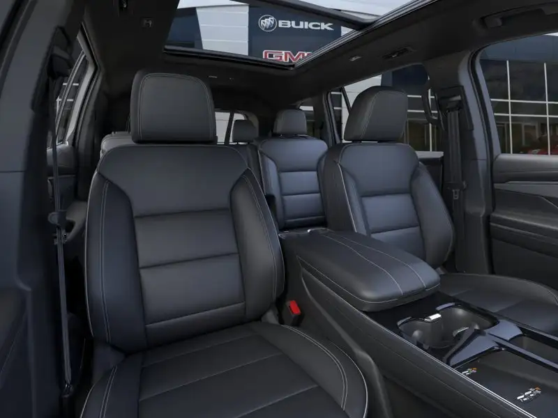 2027 Buick Enclave Preferred, weiß, 0 km, Import Kanada — Foto 6 z 6