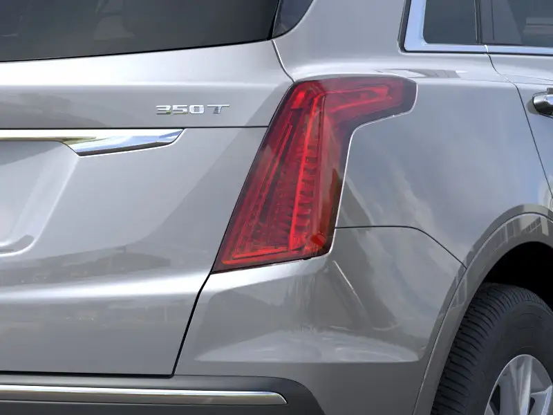2026 Cadillac XT5 Luxury AWD - $320 B/W, silber, 0 km, Import Kanada — Foto 11 z 12