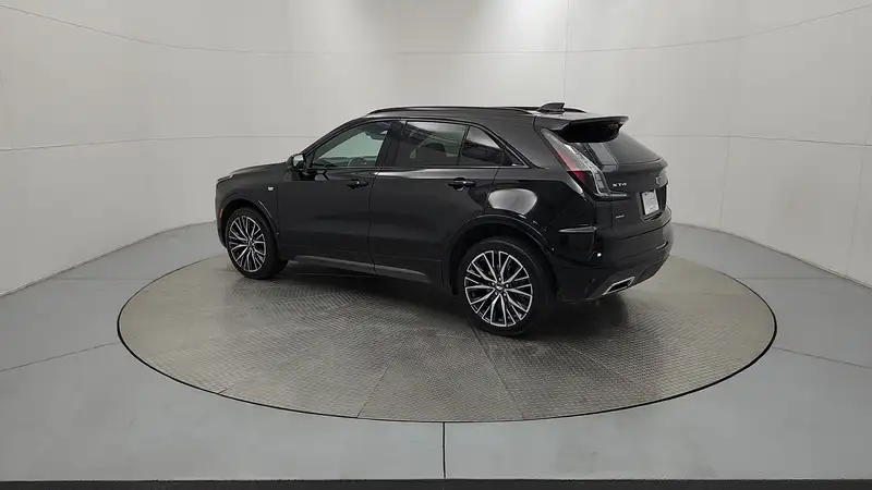 2024 Cadillac XT4 AWD SPORT AWD, schwarz, 21.657 km, Import Kanada — Foto 6 z 12