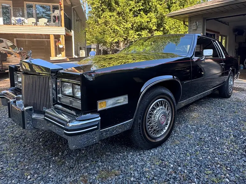 1984 Cadillac Eldorado, schwarz, 86.000 km, Import Kanada — Foto 4 z 8