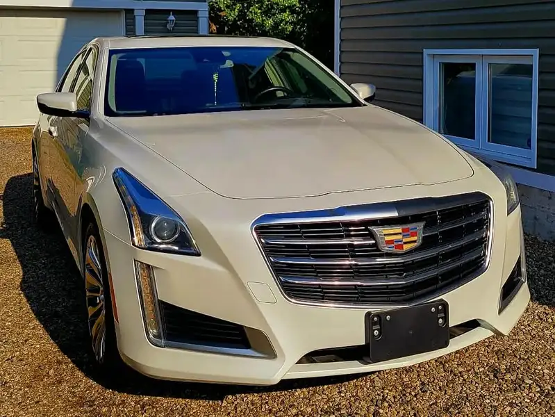 2016 Cadillac CTS Luxury, weiß, 111.500 km, Import Kanada — Foto 1