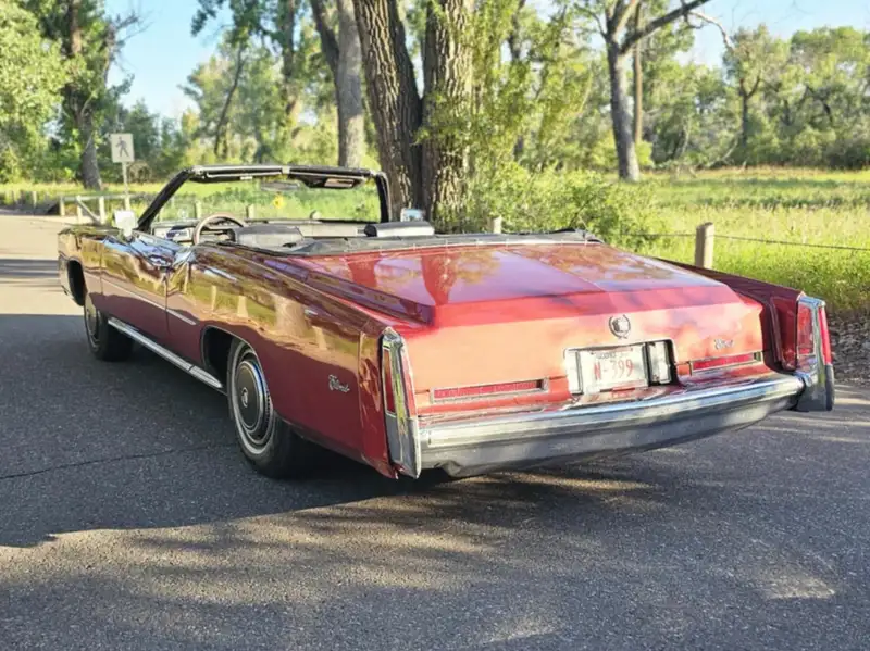 1976 Cadillac Eldorado Convertible, rot, 76.000 km, Import Kanada — Foto 3 z 10