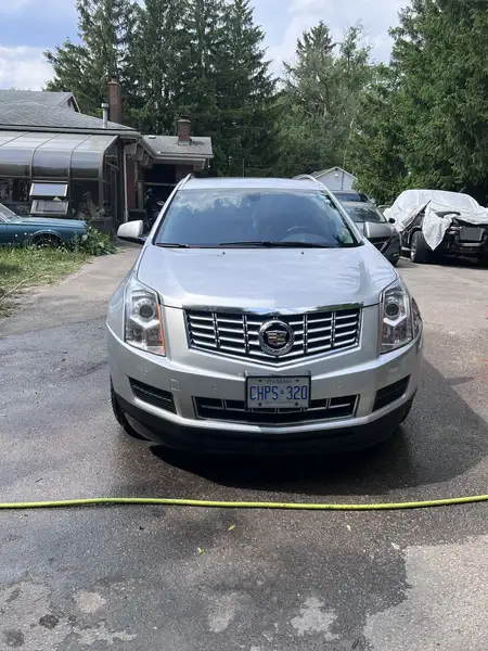 2015 Cadillac SRX Luxury, silber, 102.000 km, Import Kanada — Foto 1