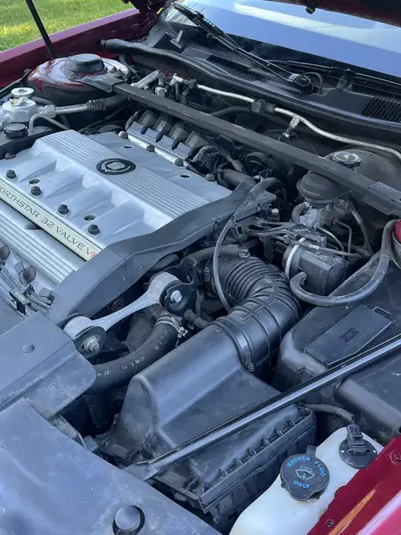 1994 Cadillac Eldorado, rot, 81.261 km, Import Kanada — Foto 9 z 12