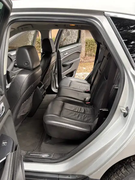 2014 Cadillac SRX Base, silber, 139.000 km, Import Kanada — Foto 12 z 12