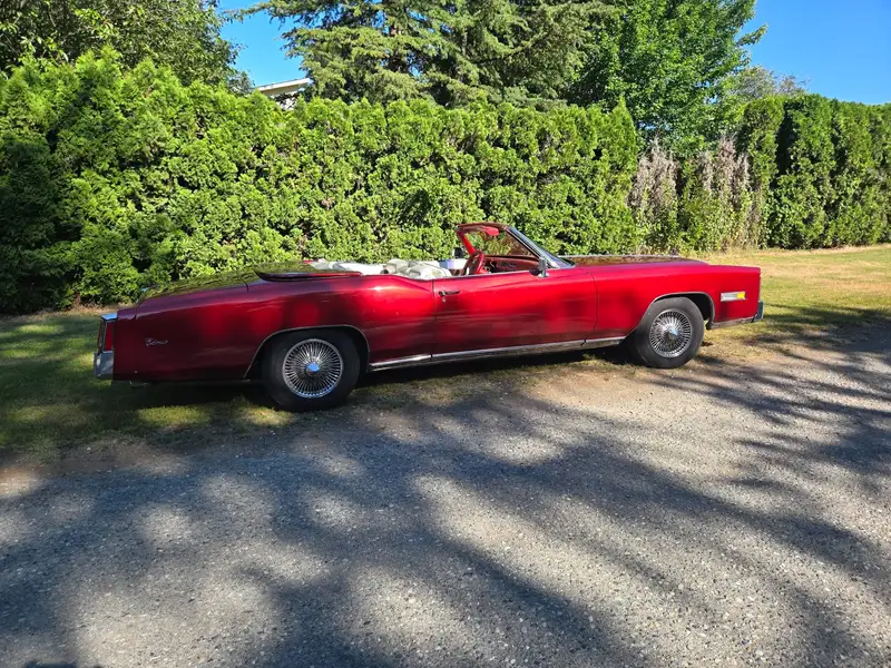 1976 Cadillac Eldorado red, rot, 78.000 km, Import Kanada — Foto 1 z 8 1976 Cadillac Eldorado red, rot, 78.000 km, Import Kanada — Foto 1 z 8