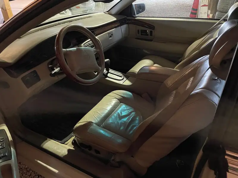 2000 Cadillac Eldorado ESC, weiß, 150.000 km, Import Kanada — Foto 4 z 5