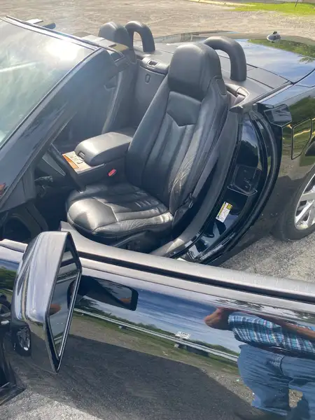 2005 Cadillac XLR, schwarz, 108.000 km, Import Kanada — Foto 9 z 12