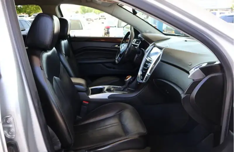 2015 Cadillac SRX, gold, 175.000 km, Import Kanada — Foto 3 z 5